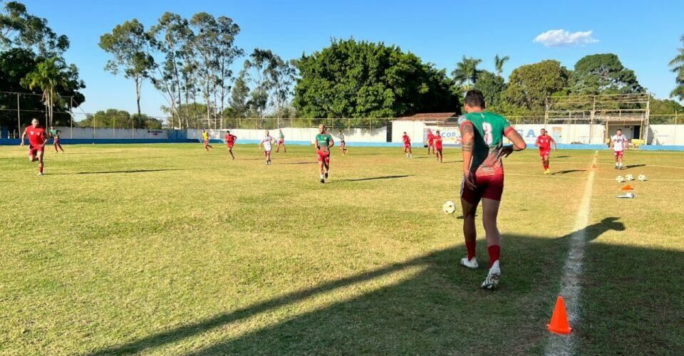 Imagem de compartilhamento para o artigo Após 10 anos, Portuguesa estreia na segunda divisão do Campeonato Estadual de Futebol em Coxim da MS Todo dia
