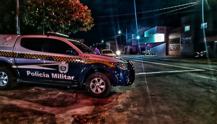 Imagem de compartilhamento para o artigo Três homens acabam presos e um adolescente apreendido após tentarem invadir casa para acerto de contas em Costa Rica da MS Todo dia