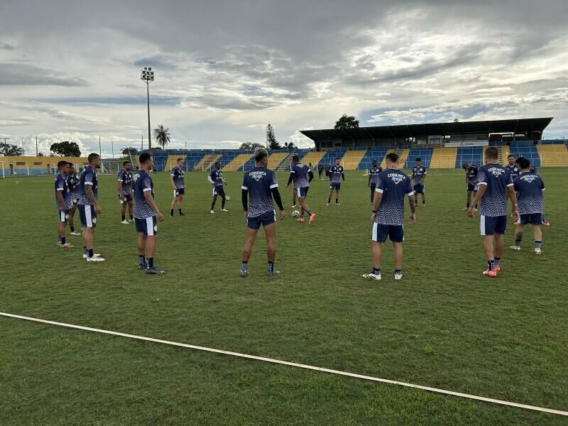 Imagem de compartilhamento para o artigo CREC mira tricampeonato e intensifica treinos para estreia no Estadual 2026 da MS Todo dia