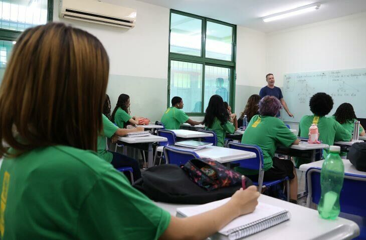 Imagem de compartilhamento para o artigo Lei que reajusta salário de professores é publicada em MS da MS Todo dia