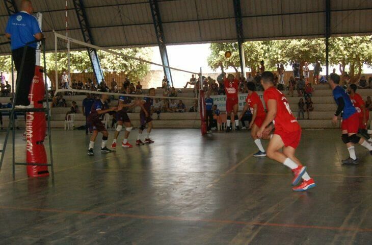 Imagem de compartilhamento para o artigo Paranaíba sedia Liga MS de Voleibol na Escola Aracilda Cícero Corrêa da Costa da MS Todo dia