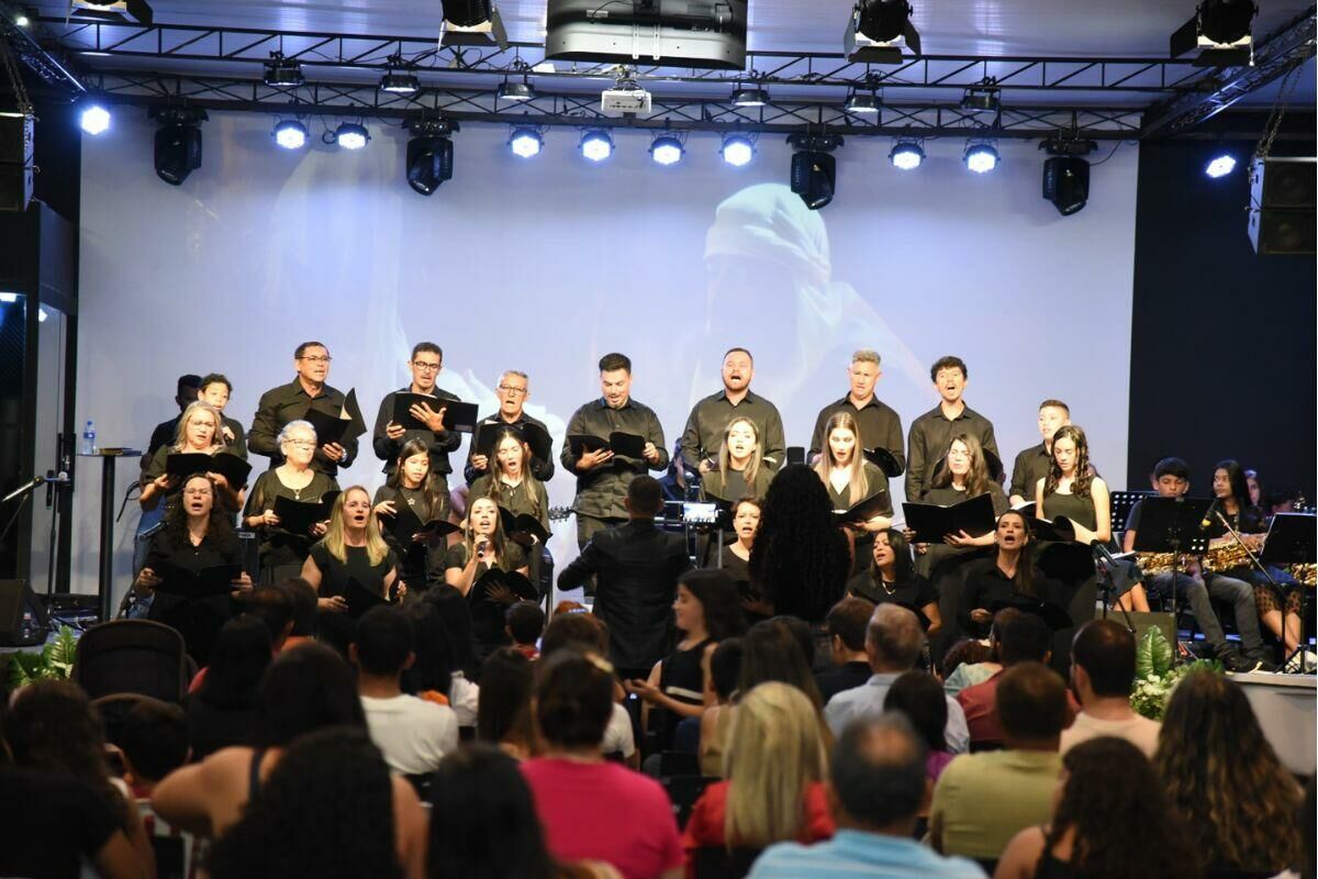 Imagem de compartilhamento para o artigo Música e fé se uniram em celebração da vida de Jesus durante a 2ª Cantata de Natal na Igreja Batista da Lagoinha em Costa Rica da MS Todo dia