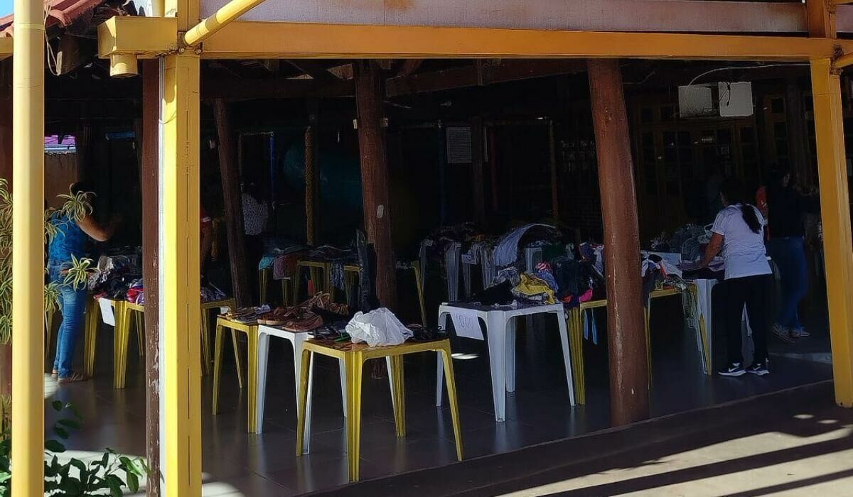 Imagem de compartilhamento para o artigo Em prol de animais resgatados, bazar com roupas e calçados acontece neste sábado em Costa Rica da MS Todo dia