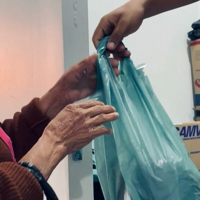 Imagem de compartilhamento para o artigo Prefeitura de Costa Rica distribui mais de 2,6 mil cobertores a famílias vulneráveis antes da chegada do frio intenso da MS Todo dia