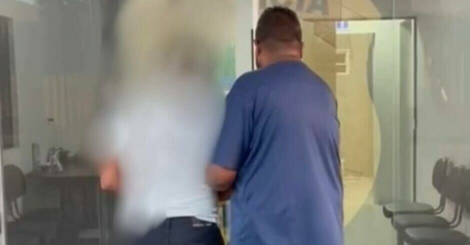 Imagem de compartilhamento para o artigo Professor é preso por torturar alunos em escola de Chapadão do Céu da MS Todo dia