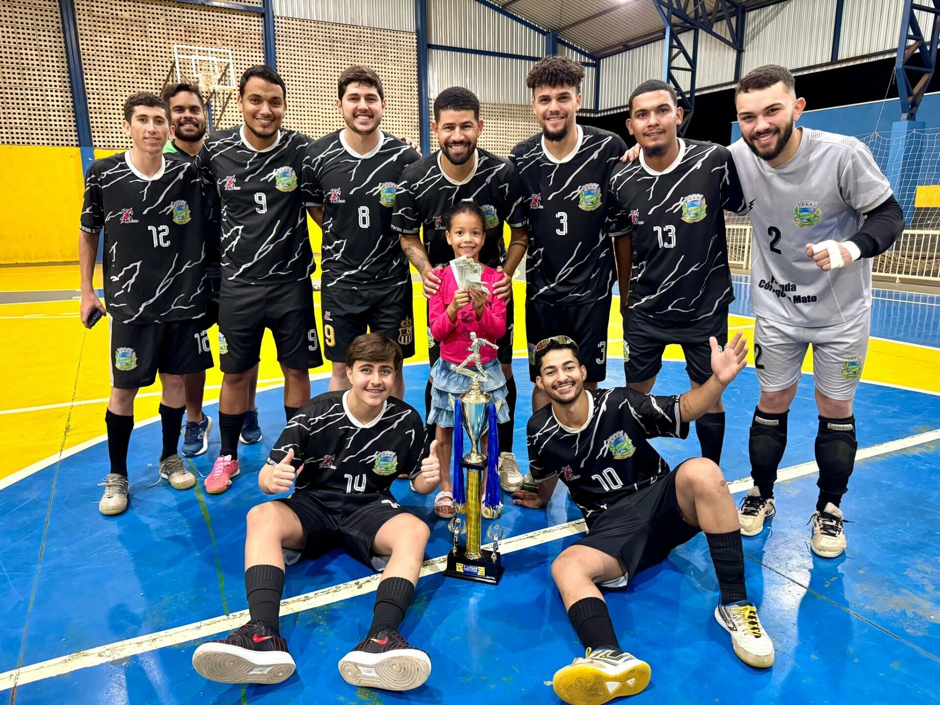 Imagem de compartilhamento para o artigo Time de Futsal de Figueirão é Campeão da Copa 45 em Costa Rica da MS Todo dia