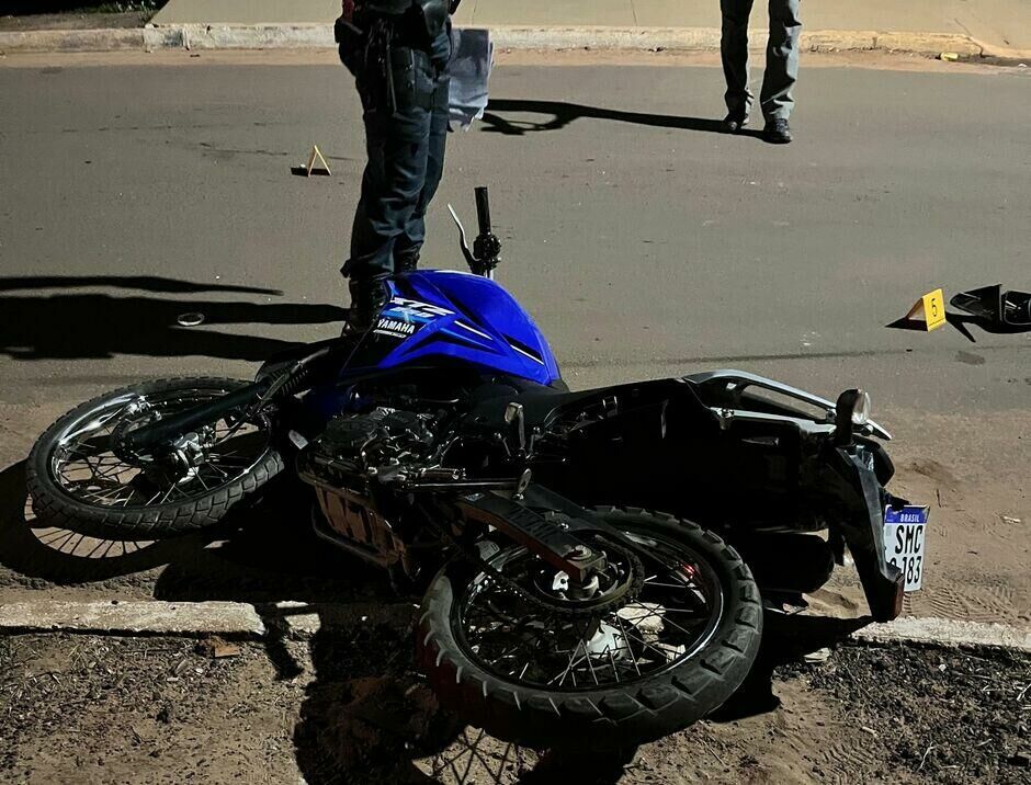 Imagem de compartilhamento para o artigo Motociclista fica gravemente ferido após batida com carro em Coxim da MS Todo dia