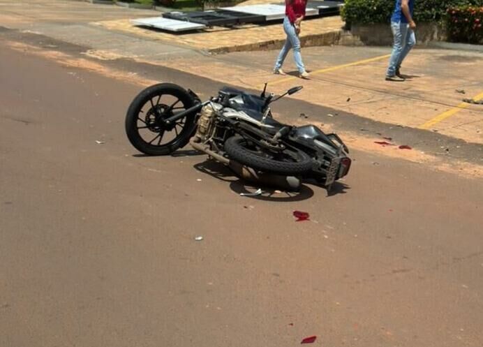 Imagem de compartilhamento para o artigo Motociclista fica ferido após perder controle da moto ao tentar desviar de carro em Costa Rica da MS Todo dia