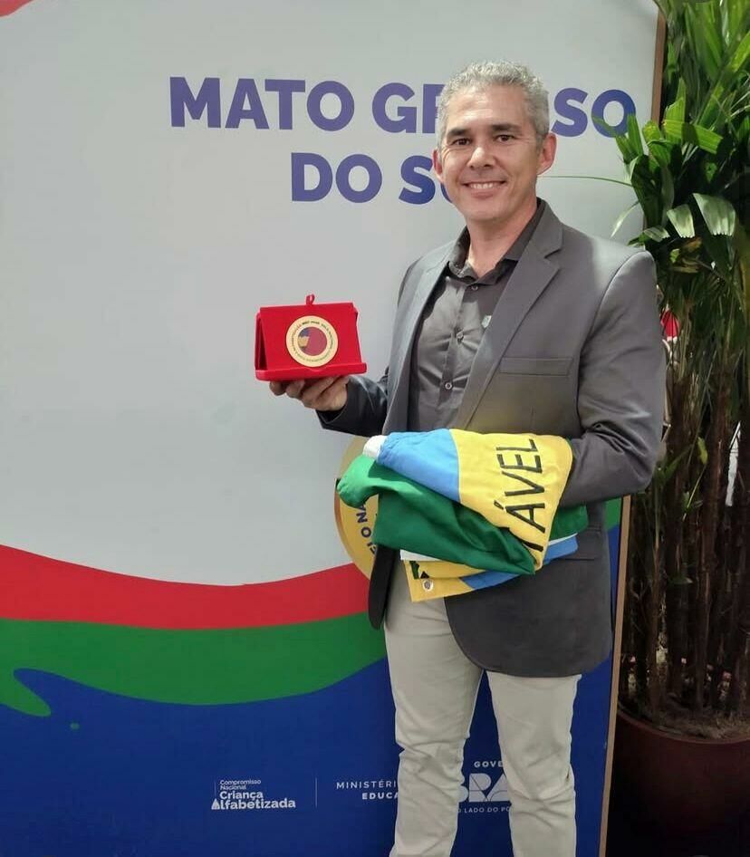 Imagem de compartilhamento para o artigo Figueirão recebe Selo Ouro em alfabetização e destaca avanço na educação da MS Todo dia