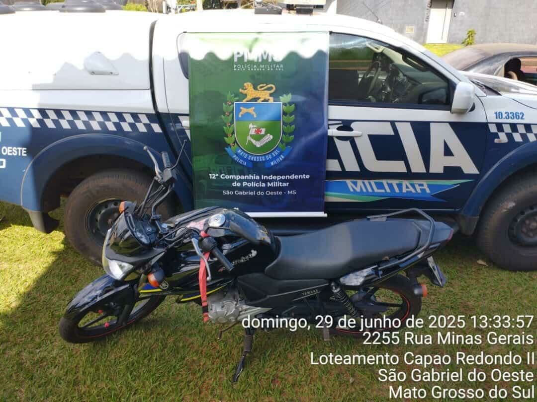 Imagem de compartilhamento para o artigo Homem é preso com drogas após fugir da PM e bater moto em poste em São Gabriel do Oeste da MS Todo dia