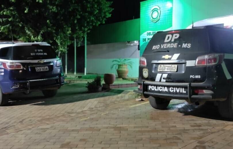 Imagem de compartilhamento para o artigo Homem é encontrado com ferimentos de faca após demorar horas para pedir socorro em Rio Verde da MS Todo dia