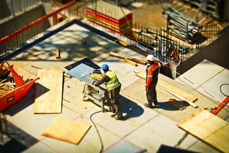 Imagem noticias/materias/////builders-building-construction-construction-workers