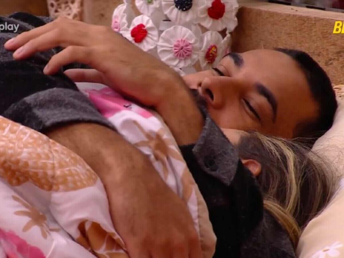 Imagem Maike_Abraça_Renata