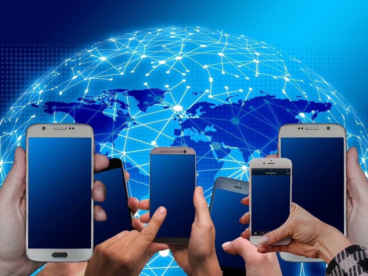 Imagem Celulares_na_Mao
