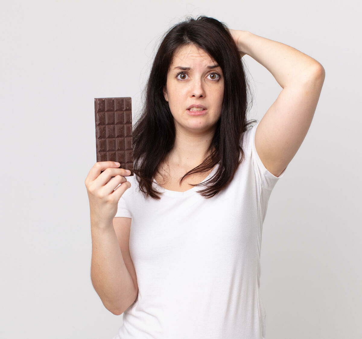 Imagem ilustrativa para o artigo Chocolate causa cólica no bebê? Entenda o que acontece da Genuína Conexão