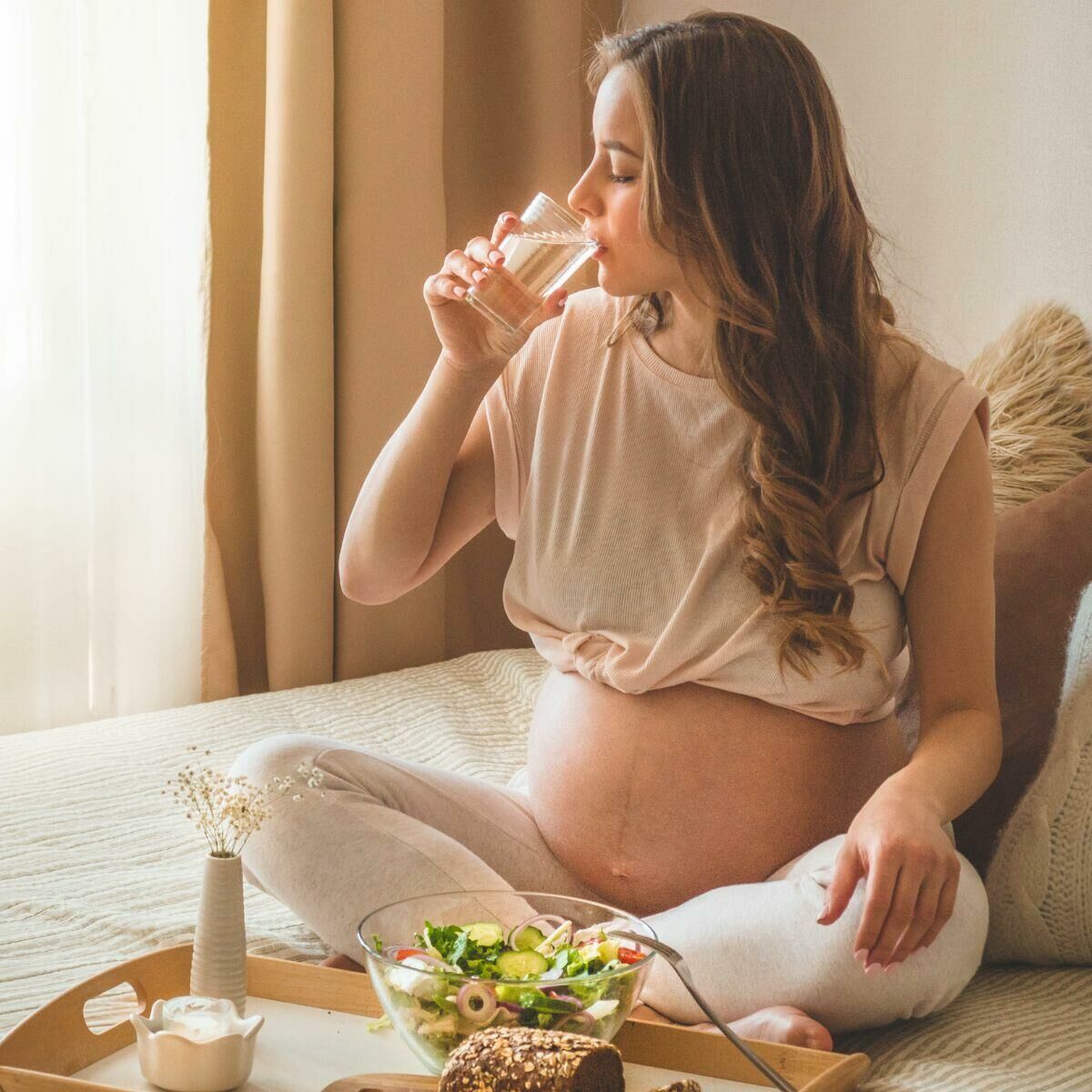 Imagem ilustrativa para o artigo Dicas do que Comer na Gravidez para o Bebê Nascer Saudável da Genuína Conexão