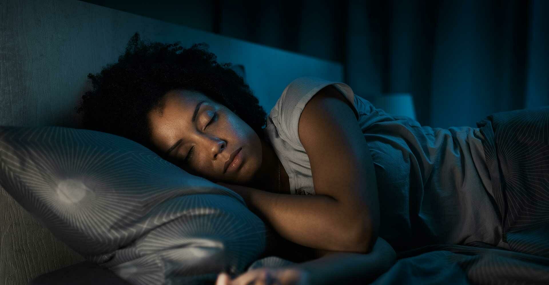 Imagem ilustrativa para o artigo Como criar um ambiente relaxante para dormir melhor da Maria Brasileira