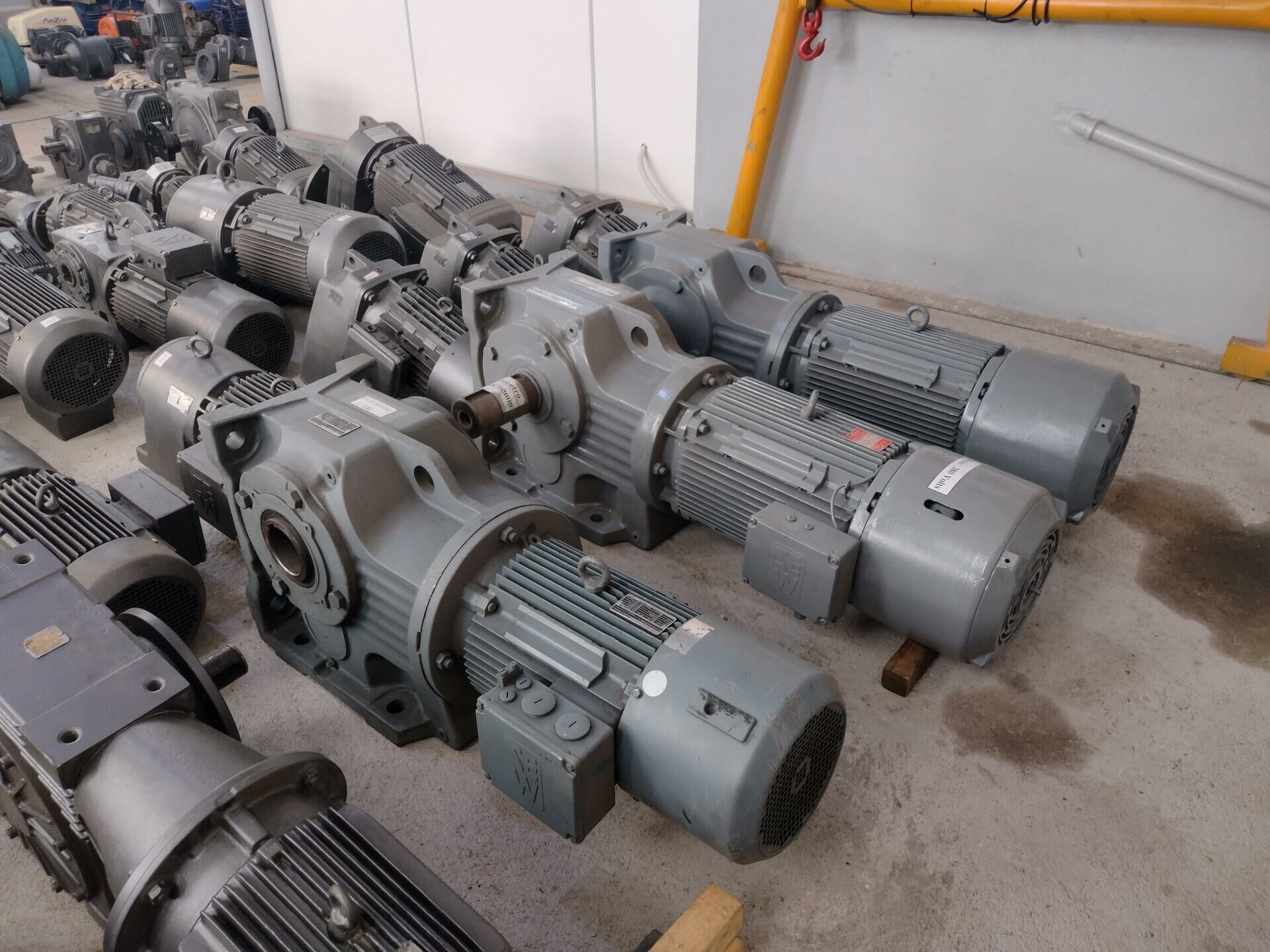 Galeria JR Equipamentos Industriais