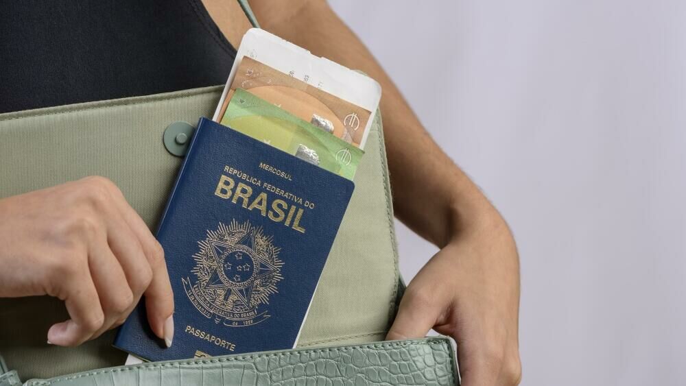 Imagem ilustrativa para o artigo Conheça a Serian Vistos e saiba como podemos te ajudar na sua naturalização no Brasil