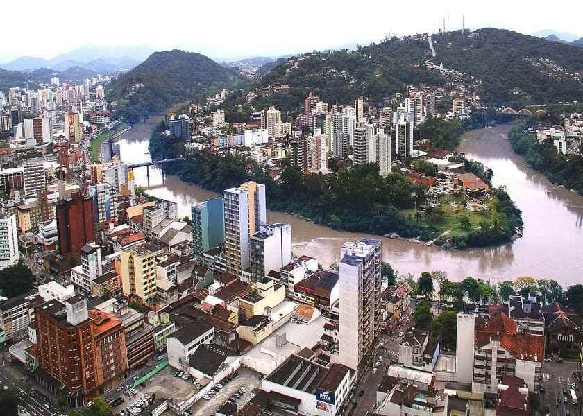 Imagem Cidade - Limpeza e Faxina - Maria Brasileira