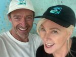 Imagem da notícia Deborra-Lee Furness fala sobre separação com Hugh Jackman e cita traição: "É uma ferida profunda"