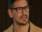 Imagem da notícia Vale Tudo: Renato leva sofre na Tomorrow, fica à beira da falência e aceita roubar a TCA