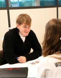 Imagem principal do artigo Qual é a relação do Sistema Zelus e o recrutamento de jovens atletas na França?