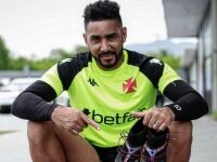 Imagem principal do artigo Ex-amante de Payet diz que o jogador gostava de ser passivo: “Submisso”