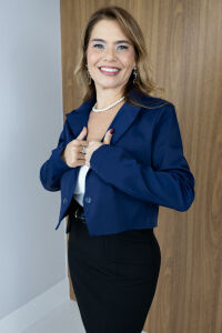 Imagem adicional 0 do item Blazer Cropped Sofia - Azul Marinho - Alfaiataria Moderna com Toque Fashion