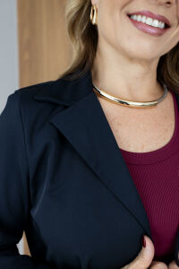 Imagem adicional 2 do item Blazer Cropped Sofia - Preta - Alfaiataria Moderna com Toque Fashion