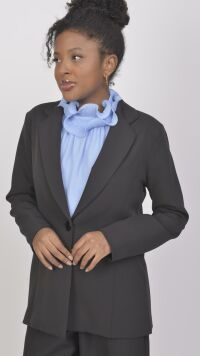 Imagem adicional 2 do item Blazer Linéa Nera – Social Feminino Preto | Elegância em Corte Clássico e Caimento Impecável para Todas as Ocasiões