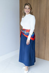 Imagem adicional 1 do item Blusa Regina Cropped Canelada  - Branca - Justa na Medida e Ideal para o Dia a Dia