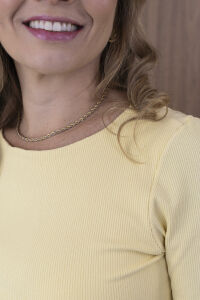 Imagem adicional 2 do item Blusa Sol de Verão - Amarela - Cropped Canelado com Frente Dupla para um Visual Atemporal