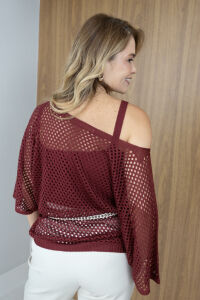 Imagem adicional 7 do item Blusa Trama em Tricot Vazado - Marsala - Transparência e Estilo em Uma Peça Cheia de Personalidade