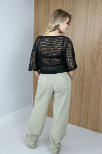 Imagem adicional 3 do item Blusa Trama em Tricot Vazado - Preto - Transparência e Estilo em Uma Peça Cheia de Personalidade