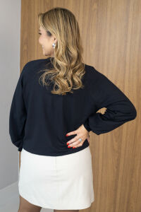 Imagem adicional 5 do item Blusa Trend - Preta - em Moletinho com Toque Fashion dos Ilhoses