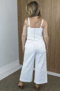 Imagem adicional 3 do item Calça Pantacourt Feminina Lúmen - Branca - em 100% Algodão – Leveza e Estilo
