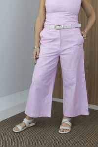 Imagem adicional 1 do item Calça Pantacourt Feminina Lúmen - Rosa - em 100% Algodão – Leveza e Estilo