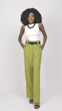 Imagem adicional 2 do item Calça Verde Pistache Reta de Alfaiataria com Corte Clássico - Design Sofisticado para Looks Modernos