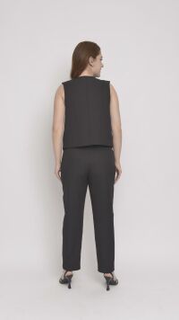 Imagem adicional 3 do item Calça Skinny Preta de Alfaiataria de Cintura Alta com Bolsos Faca - Elegância e Ajuste Perfeito para Diversas Ocasiões