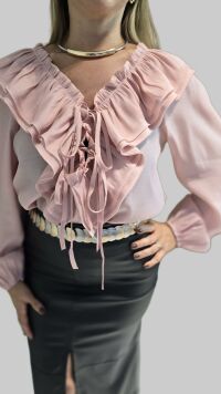 Imagem adicional 1 do item Camisa Lua – Rosa, Manga Longa em Viscose com Babados e Amarração | Estilo Boho Chic
