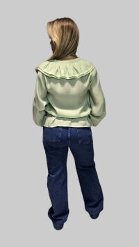 Imagem adicional 3 do item Camisa Lua – Verde Pistache, Manga Longa em Viscose com Babados e Amarração | Estilo Boho Chic