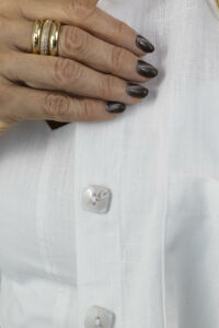 Imagem adicional 4 do item Camisa Feminina Lúmen - Branca - Manga Curta em 100% Algodão
