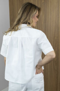 Imagem adicional 5 do item Camisa Feminina Lúmen - Branca - Manga Curta em 100% Algodão