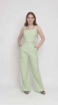Imagem adicional 1 do item Conjunto Verde de Alfaiataria Feminino: Calça Reta e Cropped com Listras Laterais para Estilo Sofisticado