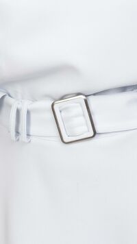 Imagem adicional 4 do item Conjunto de Alfaiataria com Saia Evasê e Cropped Lara Cross Time - Elegância e Estilo - Azul