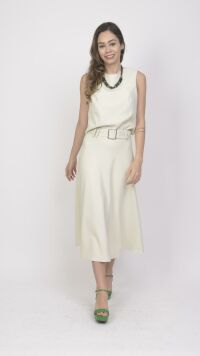Imagem adicional 4 do item Conjunto de Alfaiataria com Saia Evasê e Cropped Lara Cross Time - Elegância e Estilo - Verde Claro
