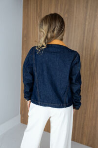 Imagem adicional 5 do item Jaqueta Essence Raw Denim – Autenticidade e Estilo em Cada Detalhe