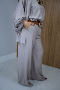Imagem adicional 2 do item Kimono Isadora em Viscolinho - Mocha - Leveza, Estilo e Versatilidade para Todas as Ocasiões
