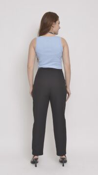 Imagem adicional 1 do item Regata Canelada Azul com Alças Largas - Conforto e Estilo para Todo o Dia
